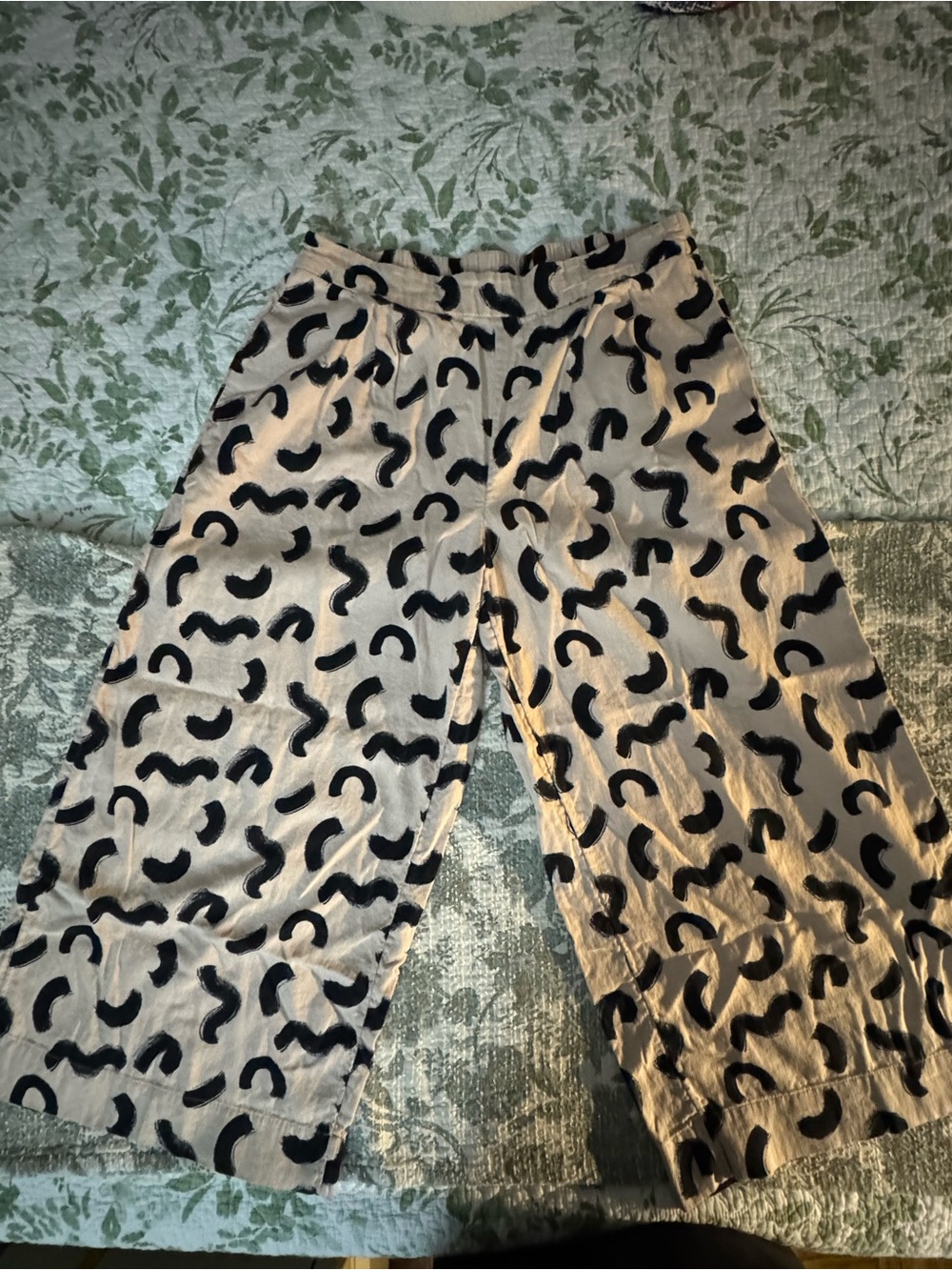 Women’s Wide-Leg Patterned Bottoms in Beige and Black